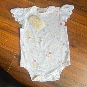 NWT 6-12M The Beaufort Bonnet Company TBBC Flower Sprinkle Kindness Wendy Onesie